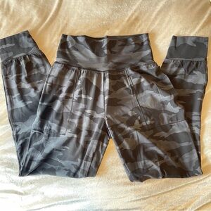 Athleta salutation jogger